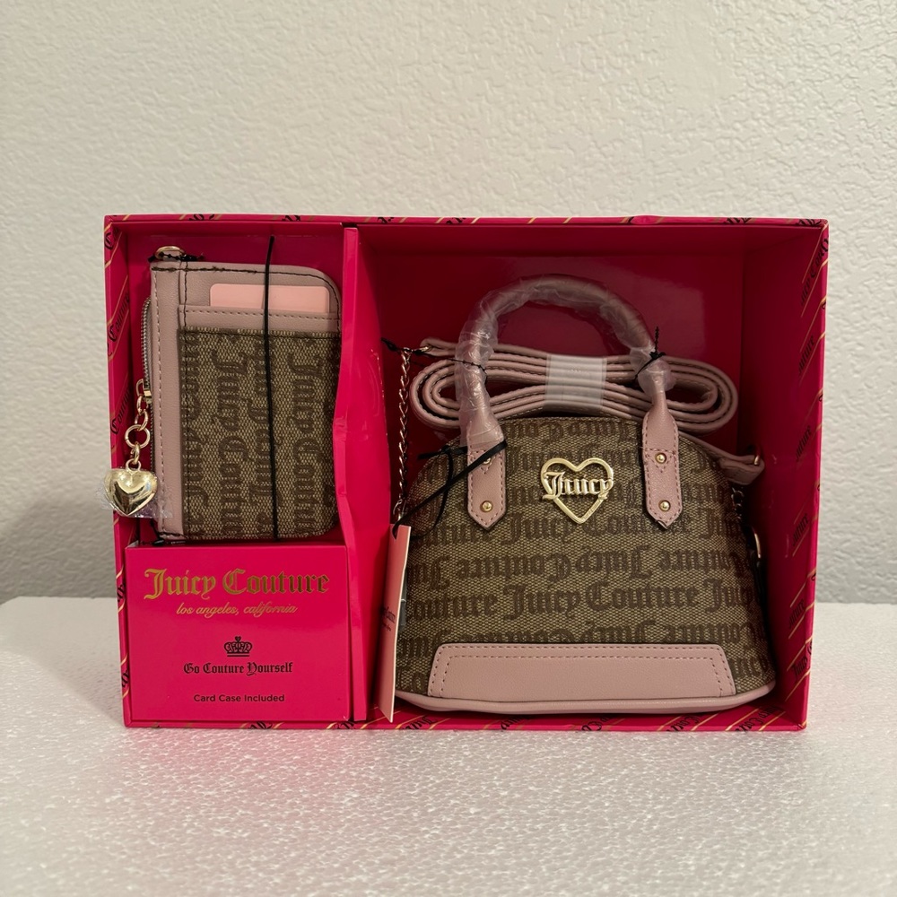 1️⃣ JUICY COUTURE chestnut chino dusty pink bowler crossbody & wristlet gift set